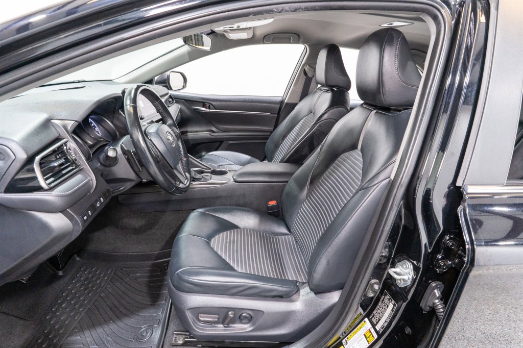 2021 Toyota Camry Image 14