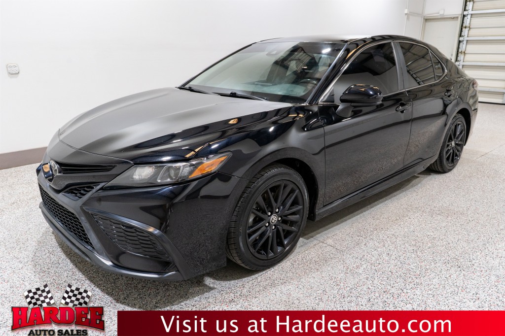 2021 Toyota Camry Image 2