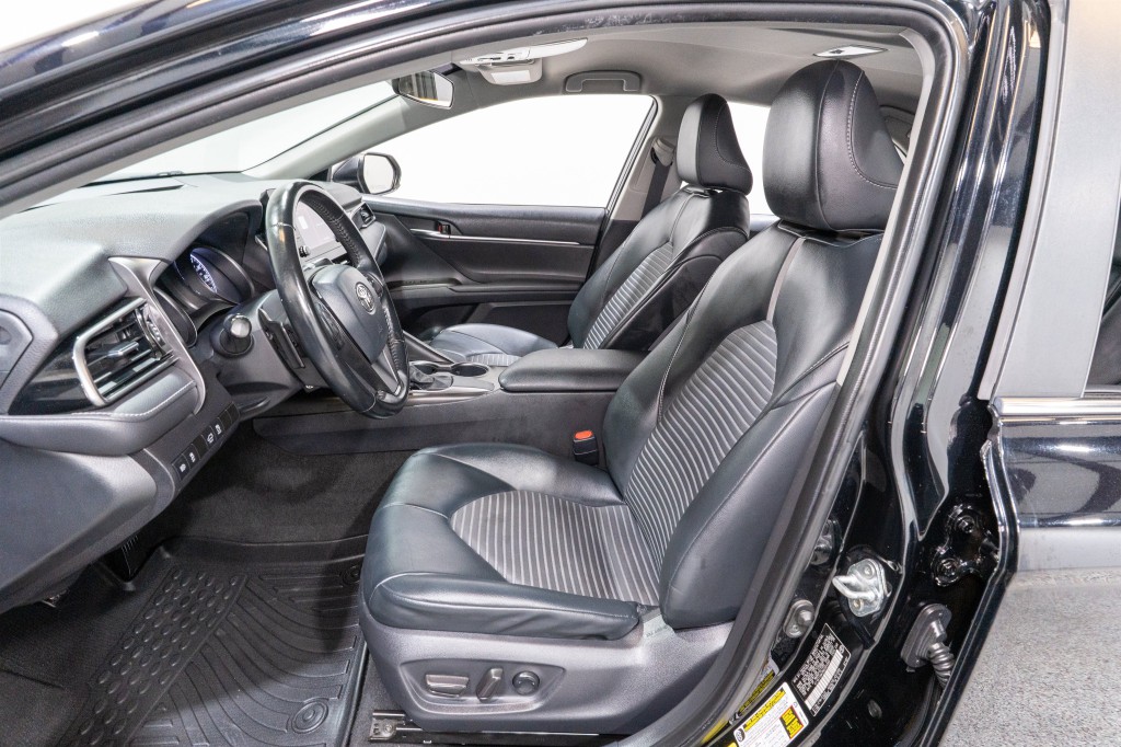 2021 Toyota Camry Image 14