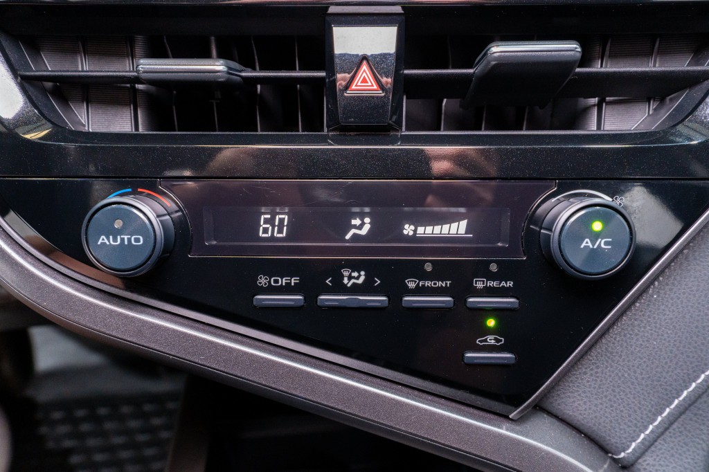 2021 Toyota Camry Image 18