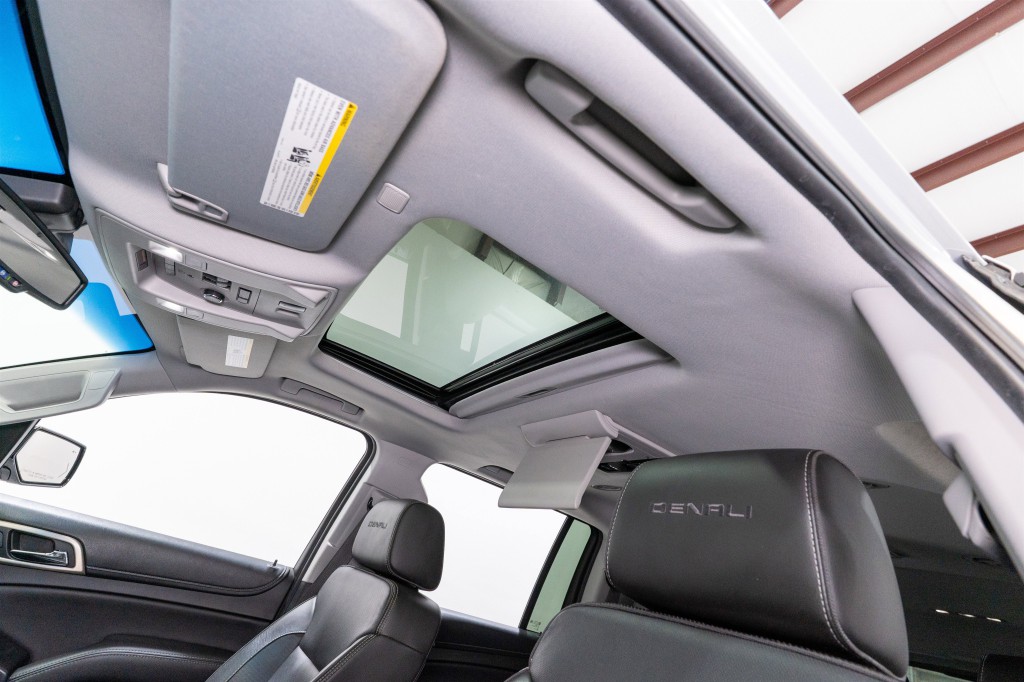 2018 GMC Yukon Image 18