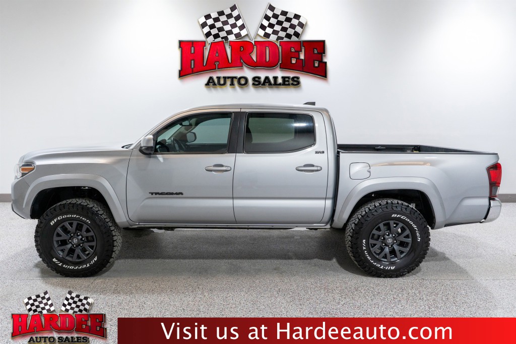 2021 Toyota Tacoma Image 1