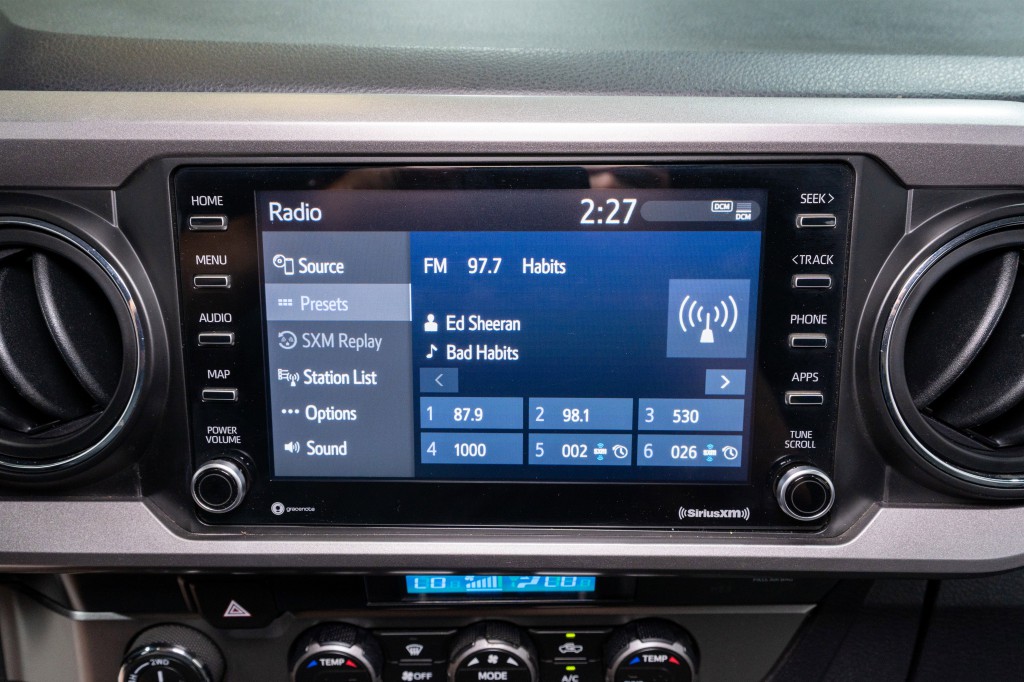 2021 Toyota Tacoma Image 17