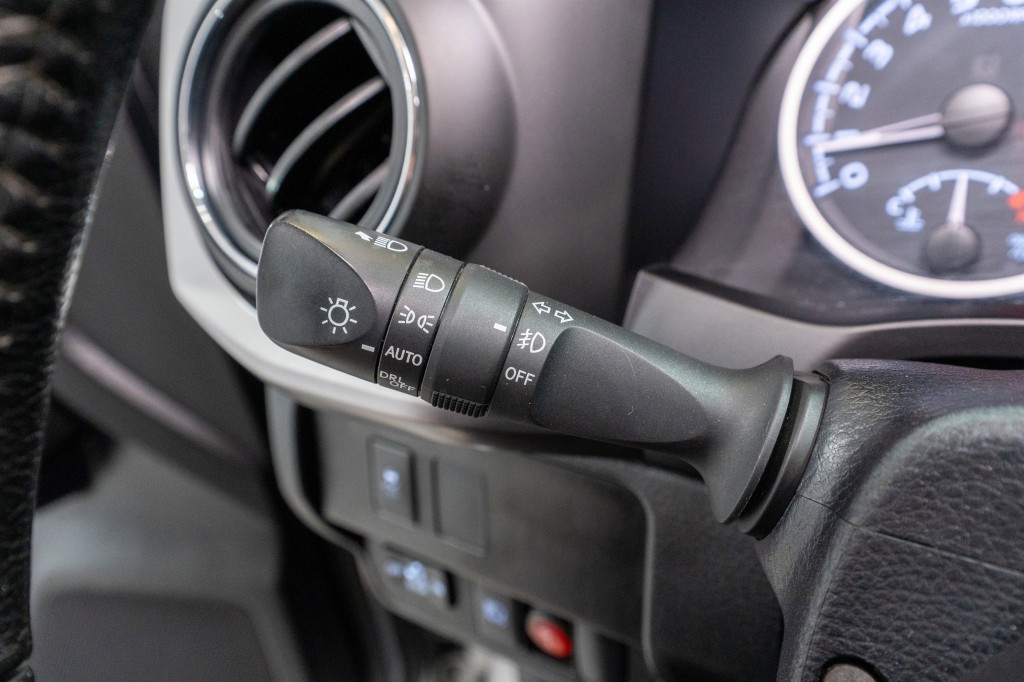 2021 Toyota Tacoma Image 29