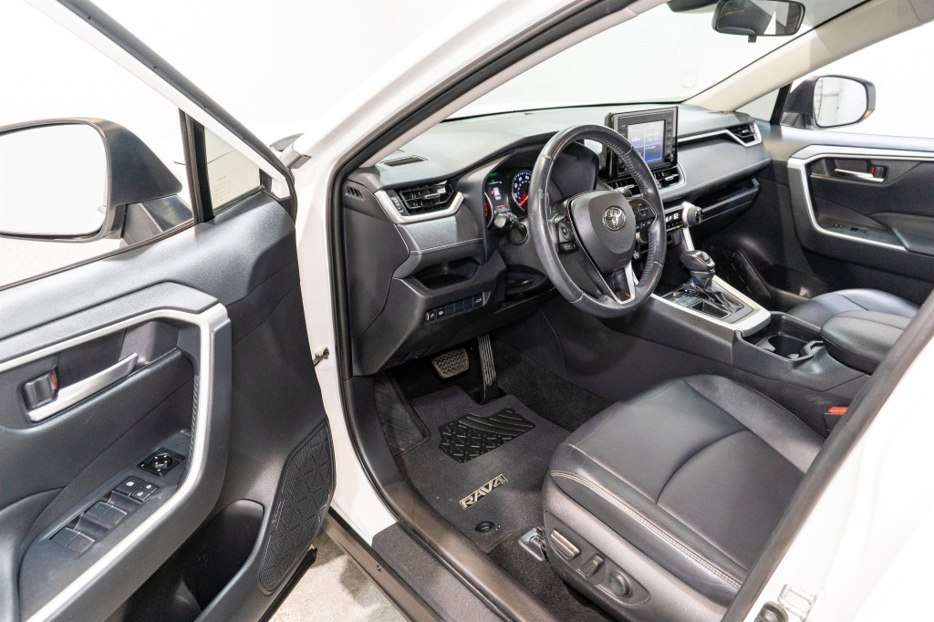 2019 Toyota Rav4 Image 11