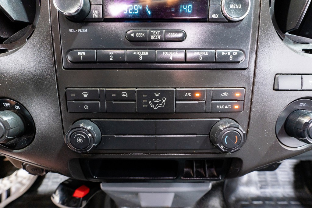 2016 Ford F-250 Image 18
