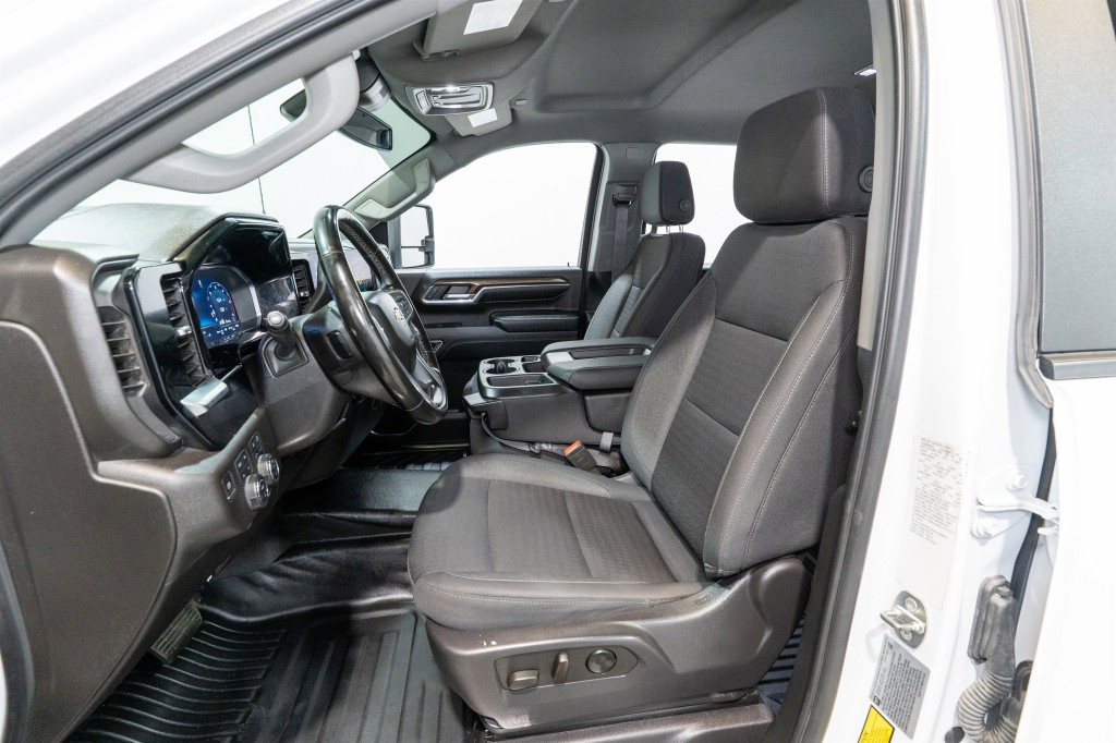 2024 Chevrolet Silverado 1500 Image 17