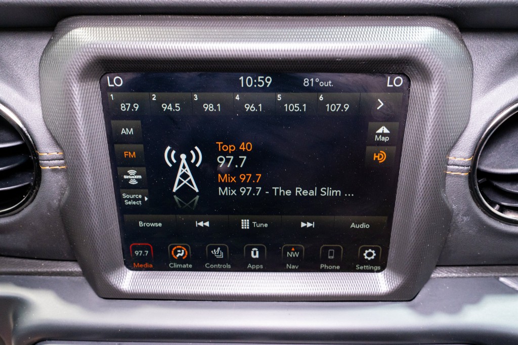 2021 Jeep Wrangler Image 17