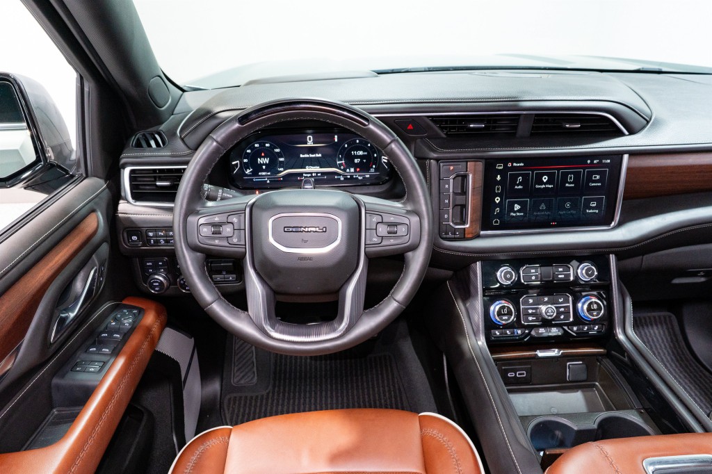 2024 GMC Yukon Image 12