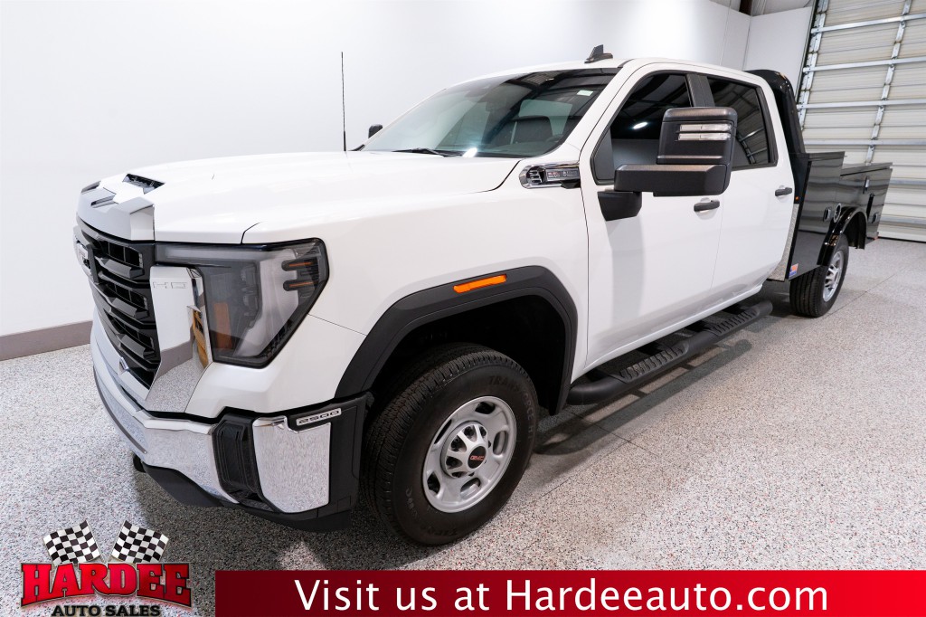 2024 GMC Sierra 2500 Image 2