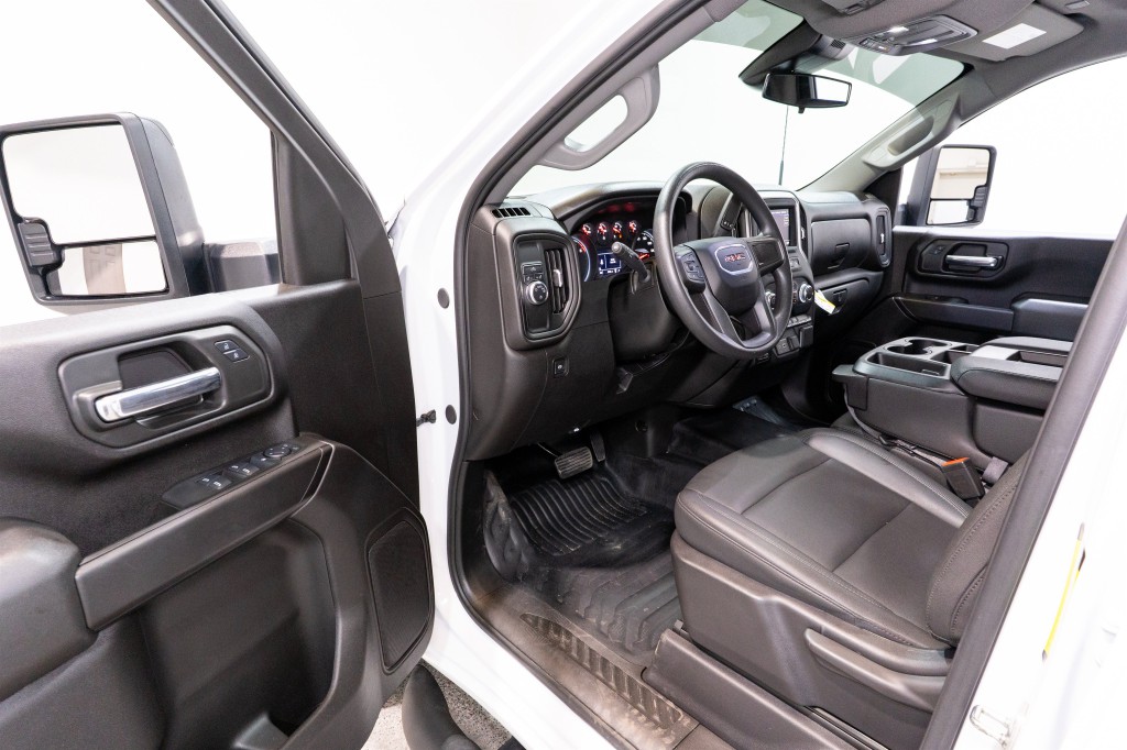 2024 GMC Sierra 2500 Image 14