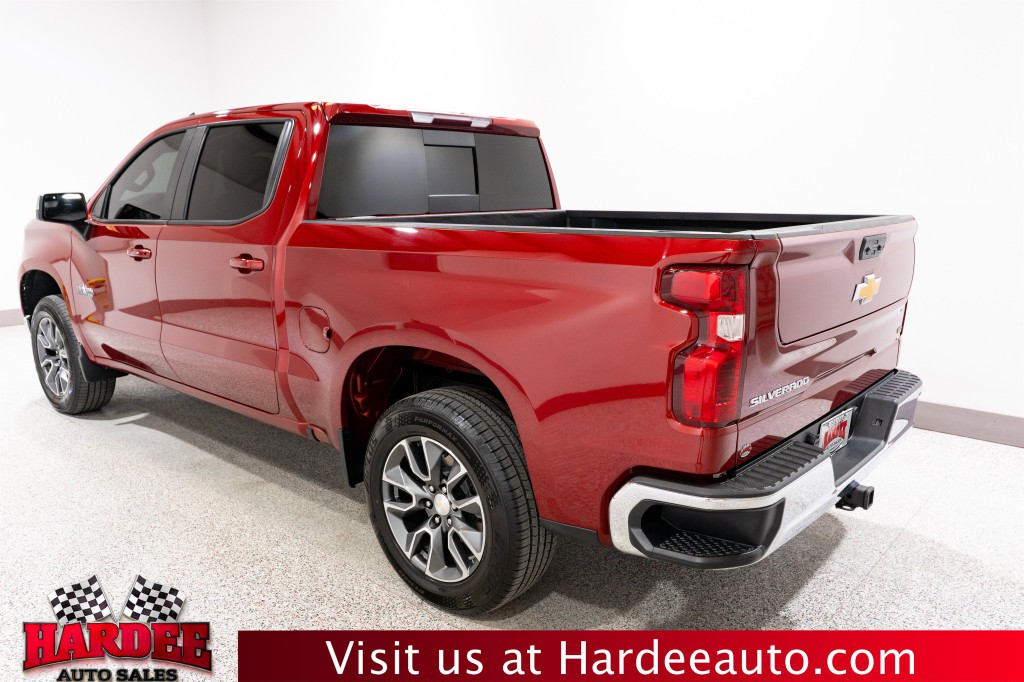 2023 Chevrolet Silverado 1500 Image 3