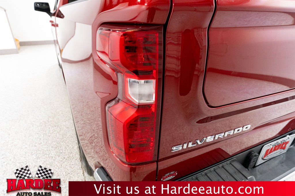 2023 Chevrolet Silverado 1500 Image 9