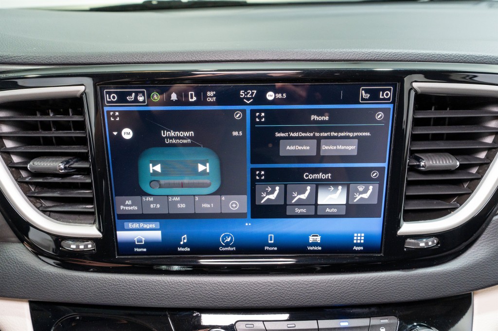 2023 Chrysler Pacifica Image 16