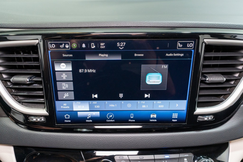 2023 Chrysler Pacifica Image 17