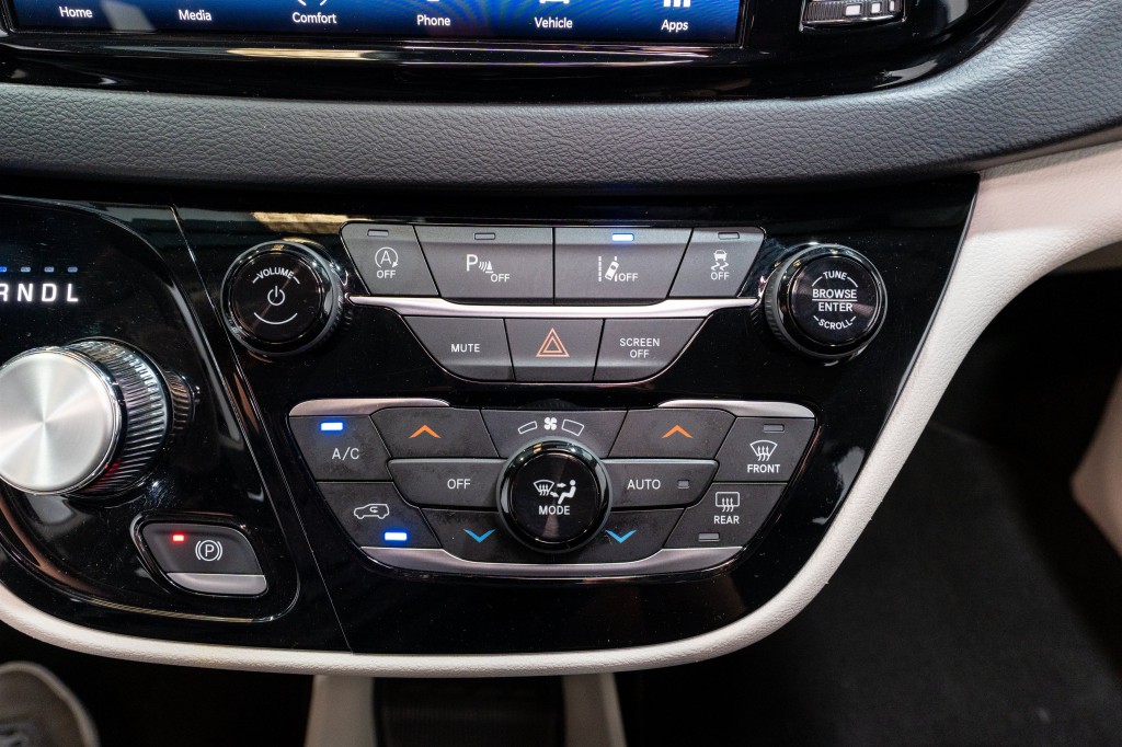 2023 Chrysler Pacifica Image 21