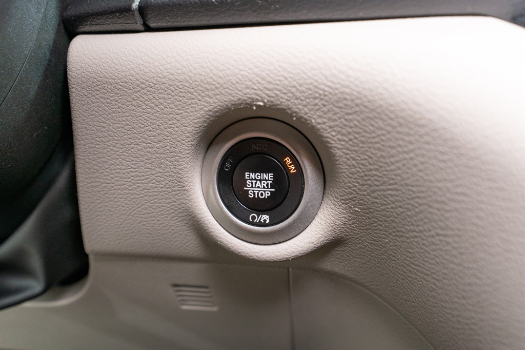 2023 Chrysler Pacifica Image 28