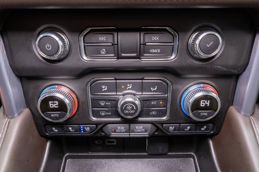2022 GMC Yukon Image 22