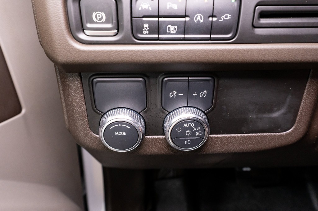 2022 GMC Yukon Image 32