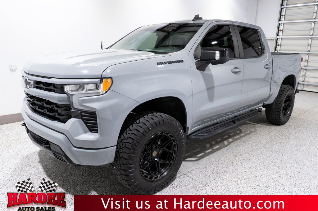 2024 Chevrolet Silverado 1500 Image 2