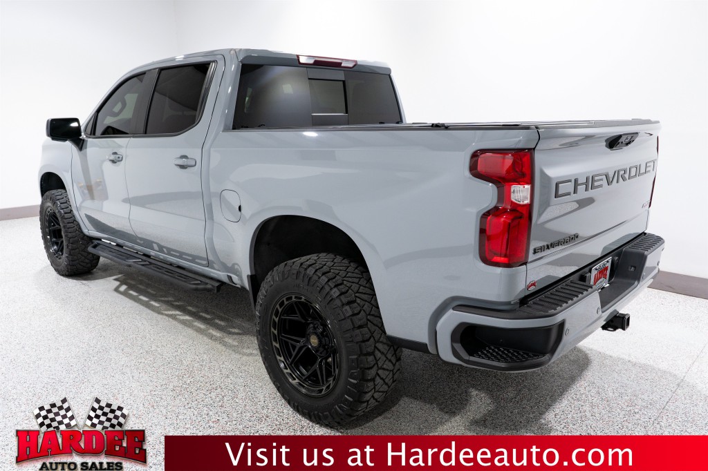 2024 Chevrolet Silverado 1500 Image 3