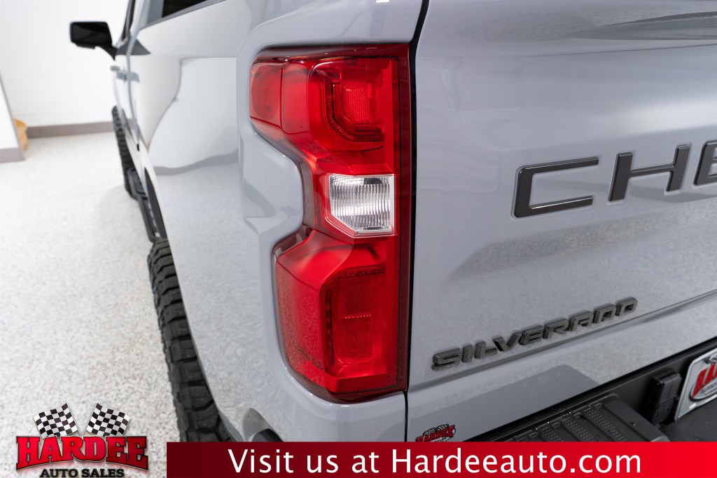 2024 Chevrolet Silverado 1500 Image 9