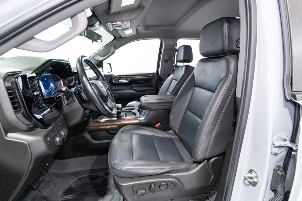 2024 Chevrolet Silverado 1500 Image 17