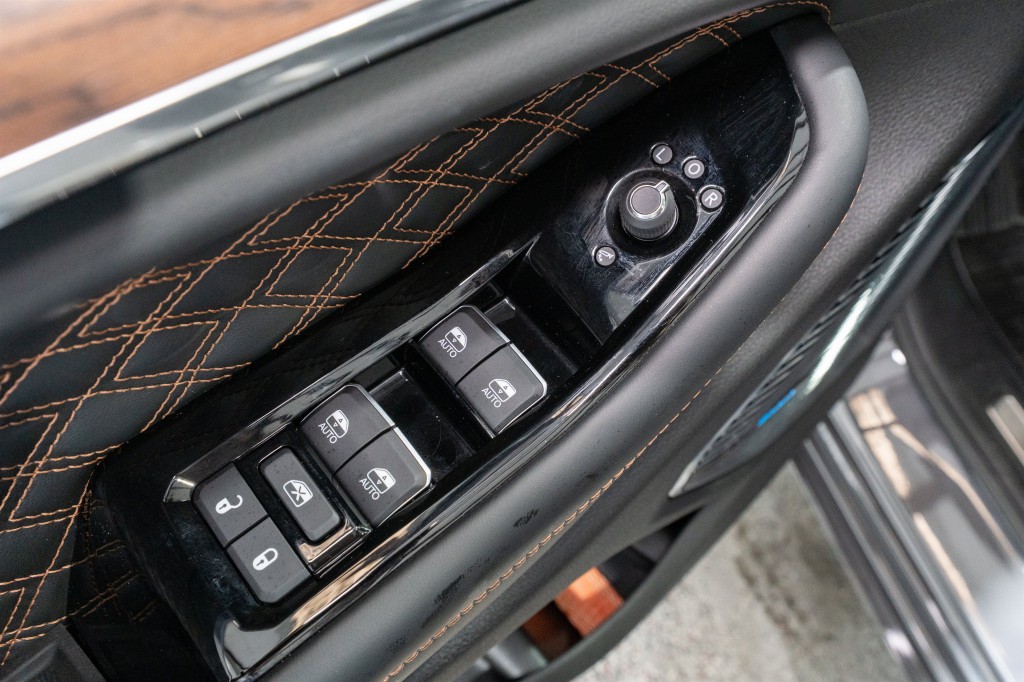 2025 Jeep Grand Cherokee Image 15