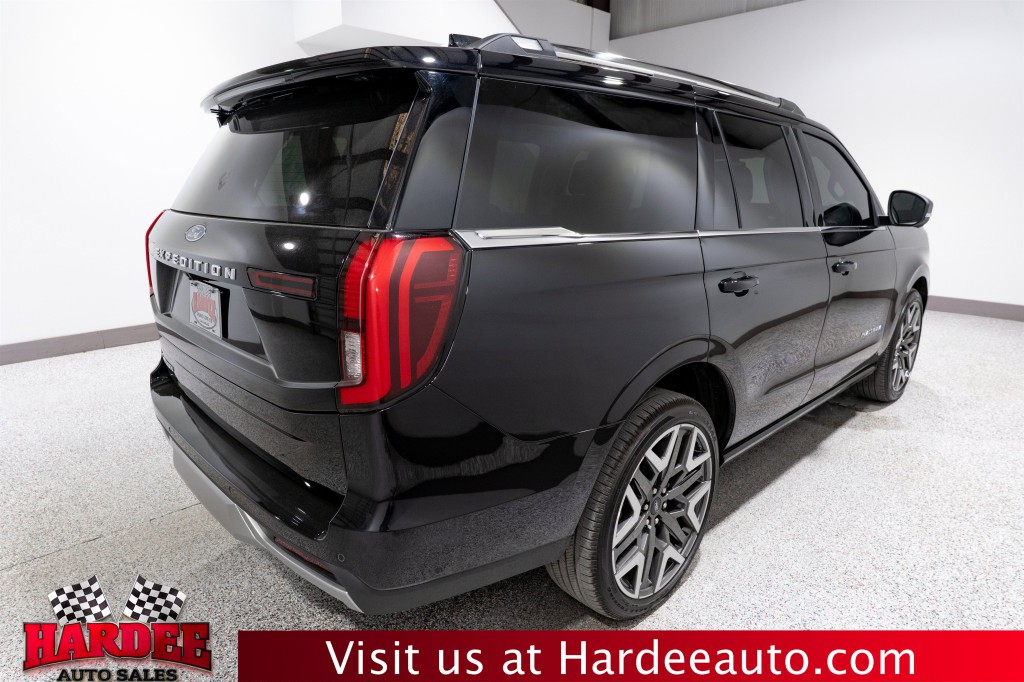 2025 Ford Expedition Image 5