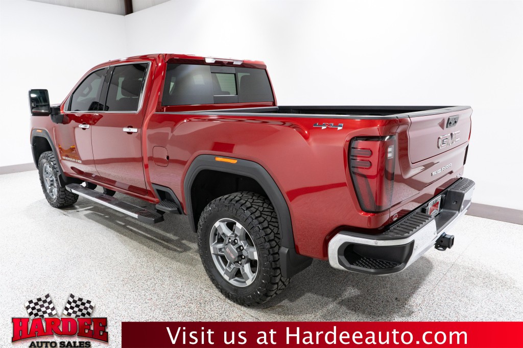 2025 GMC Sierra 2500 Image 3