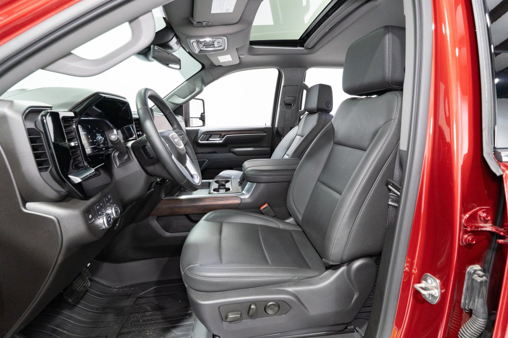 2025 GMC Sierra 2500 Image 17