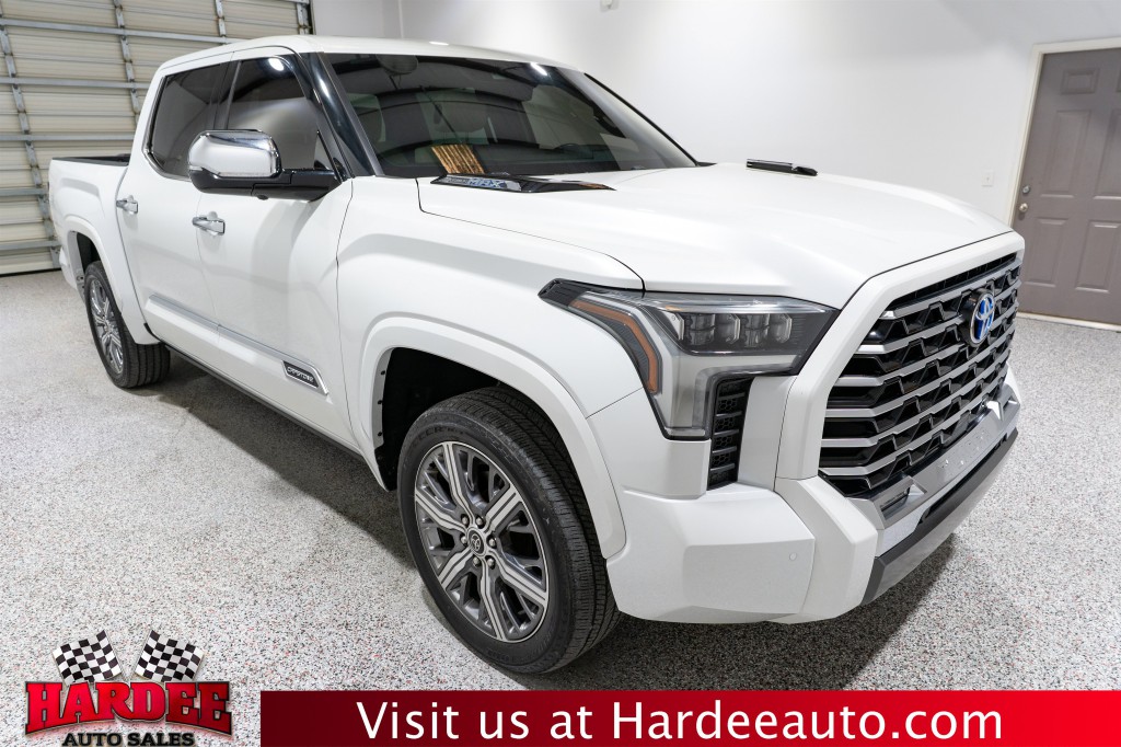 2023 Toyota Tundra Image 6