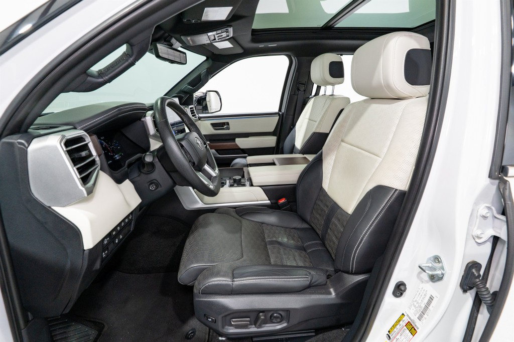 2023 Toyota Tundra Image 18