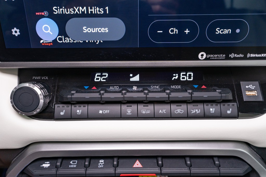 2023 Toyota Tundra Image 24