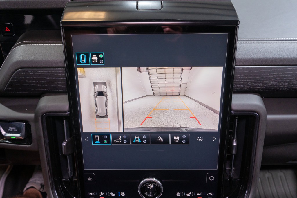 2025 GMC Yukon Image 23