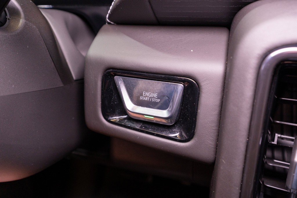 2025 GMC Yukon Image 31
