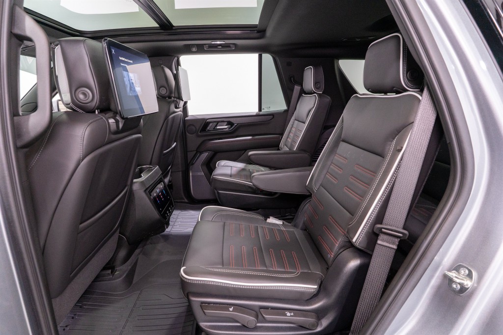 2025 GMC Yukon Image 34