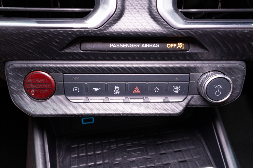 2024 Ford Mustang Image 25