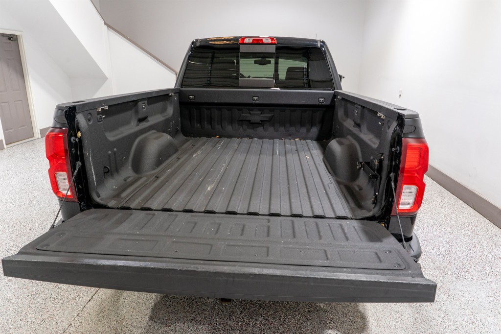 2017 Chevrolet Silverado 1500 Image 11