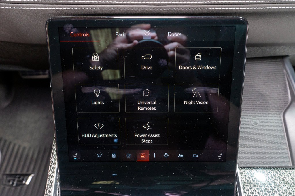2025 Cadillac Escalade Image 26