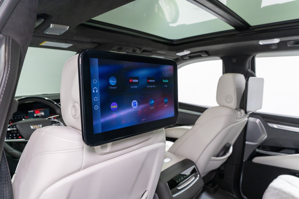 2025 Cadillac Escalade Image 37