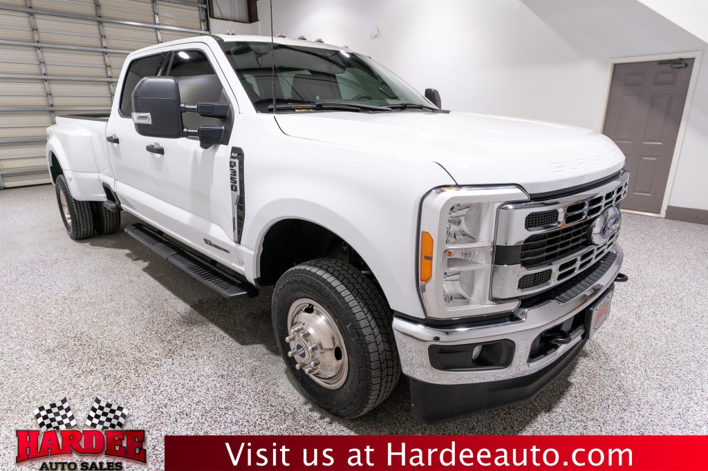 2023 Ford F-350 Image 6