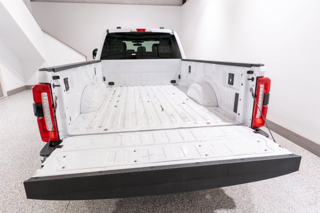 2023 Ford F-350 Image 12