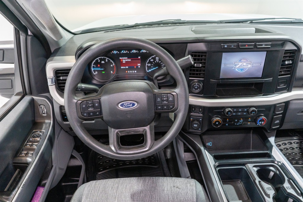 2023 Ford F-350 Image 14