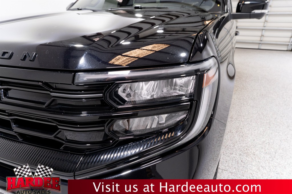 2025 Ford Expedition Image 8