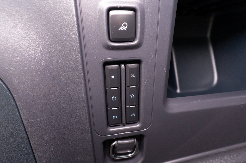 2025 Ford Expedition Image 36
