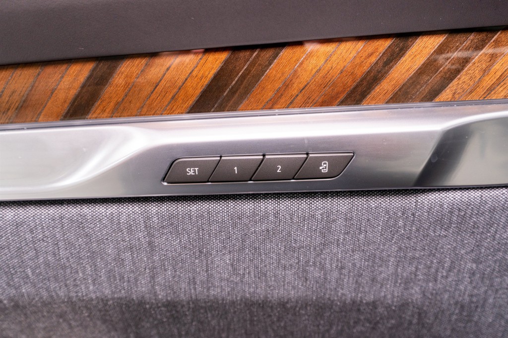 2026 Cadillac Escalade Image 15