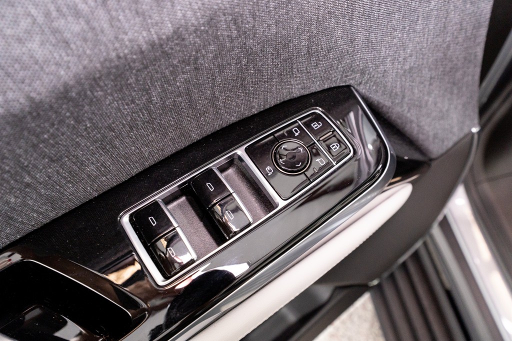 2026 Cadillac Escalade Image 16