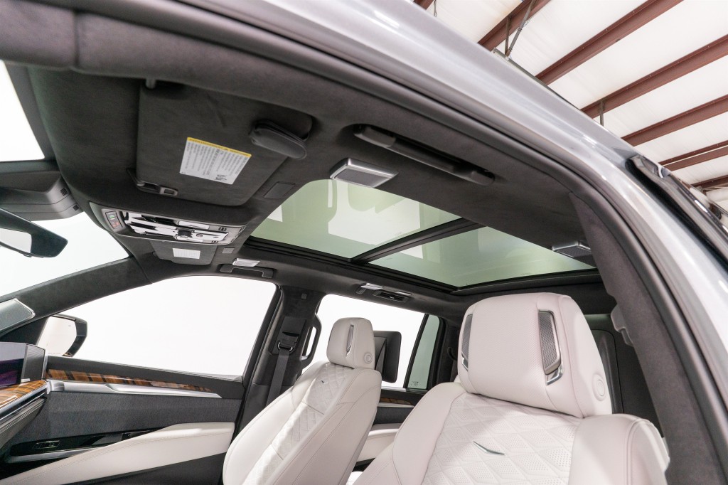 2026 Cadillac Escalade Image 18
