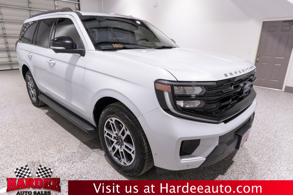 2025 Ford Expedition Image 6